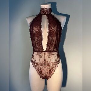 Victoria's Secret Lace crotchless Bodysuit New Without Tags in Burgundy
